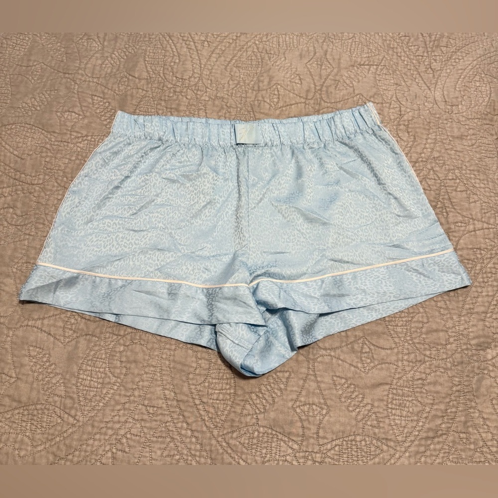 Victoria’s Secret Blue Satin Leopard Print Pajama Sleep Shorts Size Large
